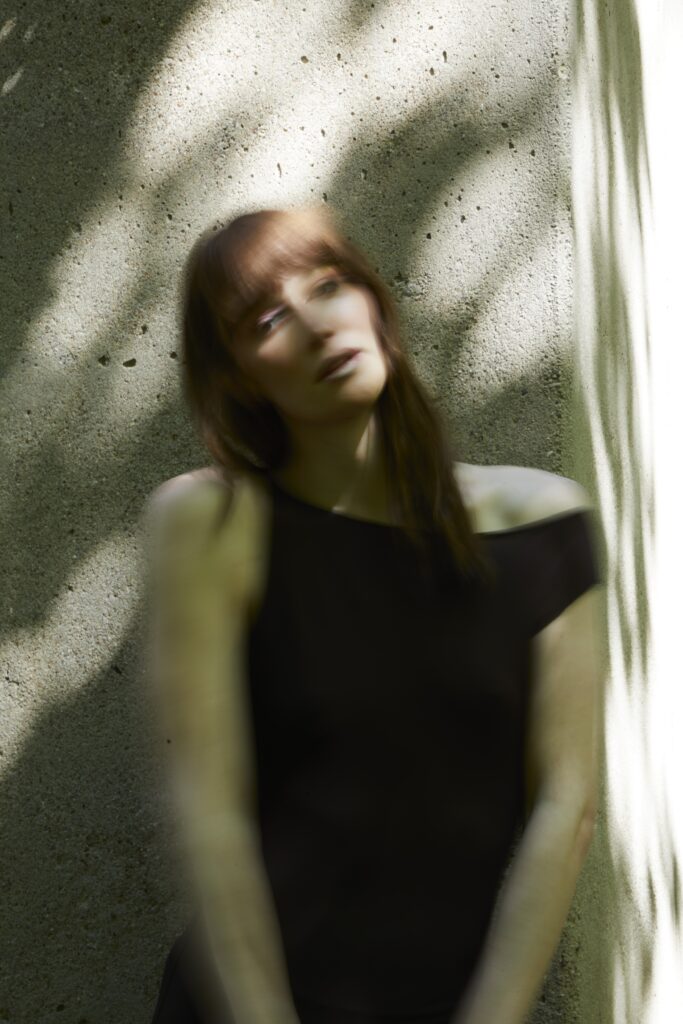 lyra_pramuk-8u4a1922_cred_joseph_kadow